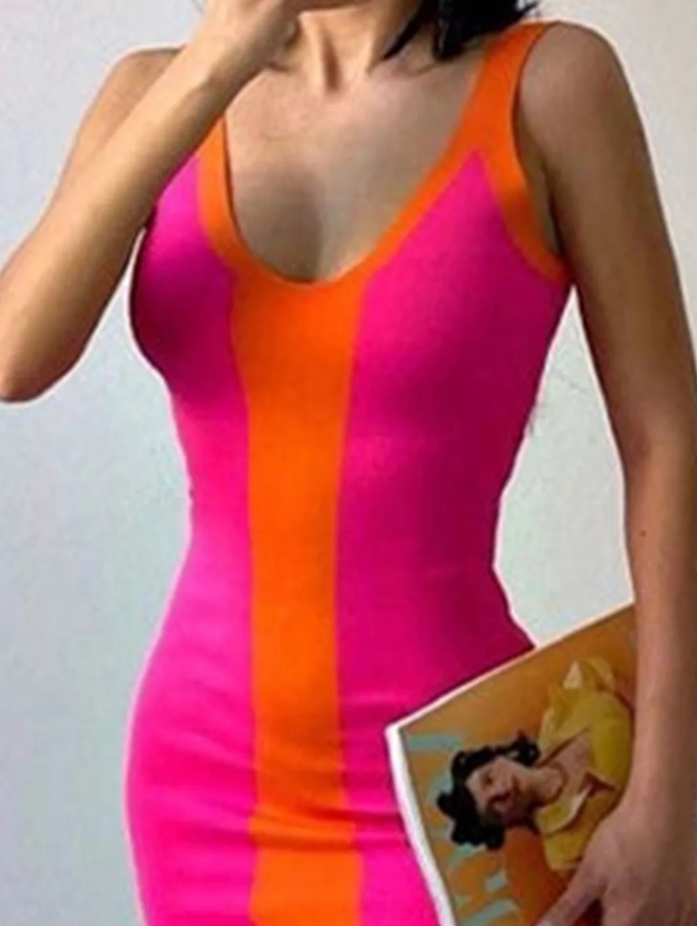 Sleek Colorblock Bodycon Dress in Pink & Orange - Picture 3 of 4